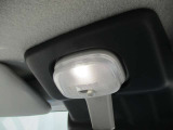 LEDライトで明るく照らします。