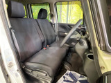 運転席シート廻りは使用感も少なく、良好な状態となっています。丁寧に使われていたことがよくわかりますね。