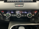 Wエアコン付きです!運転席・助手席それぞれ快適な車内でお過ごしいただけます。寒い時期には嬉しいシートヒーター付きです!