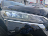 LEDヘッドライト付き!視認性の高い白色光なので路面や側道の障害物を見やすくし、広く明るい視野で夜間運転を安全サポート♪フォグランプ付☆