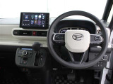 運転席廻りです。