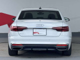 自社社用車・下取車を中心に、安心かつ高品質なモデルを常時100台ご用意しております。天井の高い開放的なショールームで、お客様一人ひとりに最適なご提案を行い、理想の一台選びをサポートいたします。