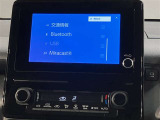 いまや必須装備「ナビゲーション」搭載!知らない場所にスイスイッとドライブ。もう、これなしではハンドルを握れませんね!でも運転中の操作は危険ですのでご注意ですね☆