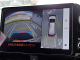 バックモニター、パノラミックビューモニター搭載車!目視しづらいクルマの周囲をぐるりと見渡せ、しっかり確認ができます。