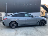 ご納車後も全国約200拠店のBMW正規ディーラーサービス工場にて保証対応いたします。お近くのBMW正規ディーラーをご案内の上、アフターメンテナンスをお受け頂けますので、安心してお乗りいただけます!!