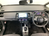 【前方視界】開放的な前方視界!運転がしやすく疲れにくいです♪窓が大きく、見通しがとっても良いおクルマですよ♪