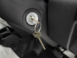 当社は購入後のアフターケアを大切にしております。納車後、1ヶ月無料点検、半年ごとにあんしん点検、12ヶ月法定点検の誘致をします。また車検までの点検をセットにした『ワンダフルパスポート』を販売中です。