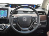 ◆ハンドル全体◆各種スイッチがハンドルから手を放さず操作できるので運転中でも楽に操作できます。
