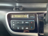 オートエアコン付きでいつでも車内快適☆