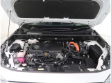 【エンジンルーム】エンジンルームもキレイに洗浄されています。ご納車前にしっかり整備させて頂きますので、ご安心ください。