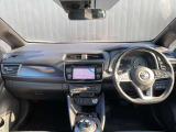 リーフの運転席周りの画像です。興味がわいて来ませんか?ゆっくり、じっくりご覧下さい。