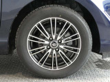 R3年式夏タイヤ185/60R15ブリヂストン製です。