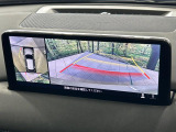 【360&deg;ビューモニター】専用のカメラにより、上から見下ろしたような視点で360度クルマの周囲を確認することができます☆死角部分も確認しやすく、狭い場所での切り返しや駐車もスムーズに行えます。