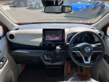 運転席まわりです。細かいオプションなど、気になるところがあればお気軽にメールやお電話等でお問合せください。