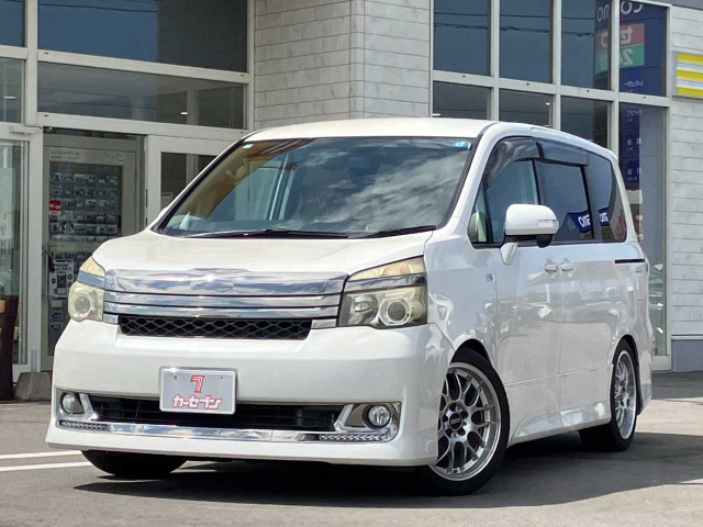 トヨタ ヴォクシー 