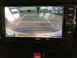 バックガイドモニターで、後方を確認しながら安心して駐車することができます。運転初心者も熟練者も必須の機能ですよ!