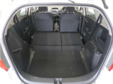 リアシートを使用しない時は倒せば更に広々ラゲッジスペースの出来上がりです、たくさんの荷物が積み込み可能です!