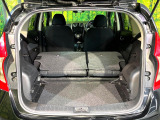 普段のお買い物や通勤、送迎等に十分な荷室スペースを確保しております。セカンドシートを倒すと、大きな荷物の積載も可能です♪