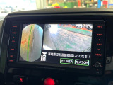 【フロントカメラ】ドライバーから見にくい死角部分を映像で確認できる前方カメラを装着。見通しがきかない場所や住宅密集地などを運転することが多い人におすすめの安心装備です。