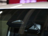 【PCS】ミリ波レーダーと単眼カメラを併用したセンサーで前方の車両と昼夜歩行者・自転車/昼間自動二輪車を検知し、それに基づく統合的な制御により、事故の回避や衝突被害の軽減を支援します。