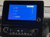 いまや必須装備「ナビゲーション」搭載!知らない場所にスイスイッとドライブ。もう、これなしではハンドルを握れませんね!でも運転中の操作は危険ですのでご注意ですね☆