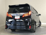 アルファード ハイブリッド 2.5 エグゼクティブ ラウンジ S E-Four 4WD 