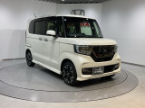 VSA(車両挙動安定化制御システム)を搭載していますので、雨天時や雪道などの運転をサポートしてくれます。