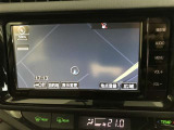 メモリーナビを装備。タッチパネル式で使いやすく、お出かけもラクラクです。