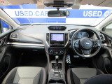 シンプルで機能的な運転席まわり。車お操作することを重視したインテリア。