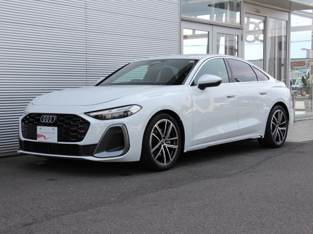 A5 TFSI クワトロ 150kW Sラインパッケージ 4WD 