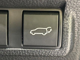 【パワーバックドア】スマートキーや運転席のボタンを押すだけでリアゲートが自動で開閉します!荷物を持っている時や、高い位置にあるバックドアを閉める際に便利な機能です♪