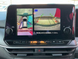 アラウンドビューモニターは車庫入れの強い味方となってくれます。上から車を見下ろすように視ることで、駐車場枠内にビシッと真っ直ぐ停めれます!☆一度使ったらわかって頂けます☆