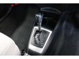 従来のATに比べ変速ショックの少ないCVT。シフトの操作はAT車と同じです。