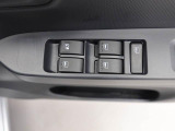 パワーウインドウスイッチです。