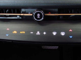 設定した温度をしっかりキープ!クリーンフィルター付きで外部からの砂やホコリの進入を防ぎ、きれいな室内空間を保ちます。タッチパネルは、スイッチにホコリも溜まらず、掃除もさっと一拭きで行えます!