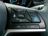 プロパイロット搭載!アクセル、ブレーキを自動でコントロールして前のクルマとの車間距離を保つ手助けをします。