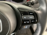 【アダプティブ・クルーズ・コントロール】予め設定した車速内でクルマが自動的に加減速。 前走車との適切な車間距離を維持しながら追従走行し、高速道路でのドライバーの疲労を軽減してくれる嬉しい機能付♪