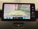 バックモニター付きで、車庫入れやバック時の後方確認をサポート。