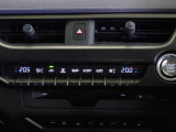 運転席には体格に合わせて最適なドライビングポジションをメモリーする機能があります。
