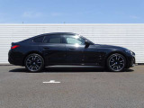 お車のお見積りと合わせましてBMW自動車保険のお見積もご用意致します。BMW車オーナー様へ向けたBMWだけの特典がございますBMW自動車保険につきましてもお気軽にご相談下さい。