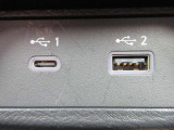 USBソケットも付いてスマホの充電など様々な用途に使用でき便利です