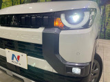【LEDヘッドライト】悪天候や夜間走行時も良好な視界を確保し安心して運転できる高輝度LEDヘッドライトを装備!点灯速度が早く、消費電力も抑えられています。