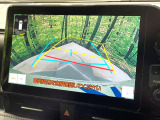 【バックカメラ】駐車時に後方がリアルタイム映像で確認できます。大型商業施設や立体駐車場での駐車時や、夜間のバック時に大活躍!運転スキルに関わらず、今や必須となった装備のひとつです!