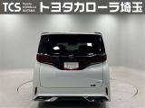 外板色はプラチナホワイトパールマイカ(089)!全長499&times;全幅185&times;全高193センチ!3ナンバー登録となります!社外マフラー装着車!