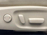 【パワーシート】スイッチ一つで簡単にシートの微調整が可能!電動だから力もいりません!快適なシートポジションにセットして、快適なドライブをお楽しみください。