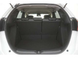 コンパクトなボディでもたっぷり詰めます。普段のお買い物や通勤から、レジャーまで多彩な使い勝手で日々快適に使用していただけるお車です。