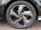 【タイヤ】 【純正17インチアルミホイール】《205/50R17》専用のアルミなのでお車のイメージぴったりですね!