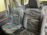 フロントシートです。ゆったり運転ができます。長距離ドライブもラクラク♪♪