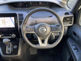 ●仕入れ段階で徹底したチェックを行い、厳しい審査にパスした車だけを展示・販売しています。弊社ではこれをプロチェックと呼び、数十の独自チェック項目に基づき、車の状態を調べ上げています。