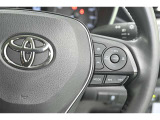 【前車追従型オートクルーズ】設定した速度内で、前方車両との距離を保ちながら加減速をしてくれます。高速道路での長距離移動が楽になりますよ♪
